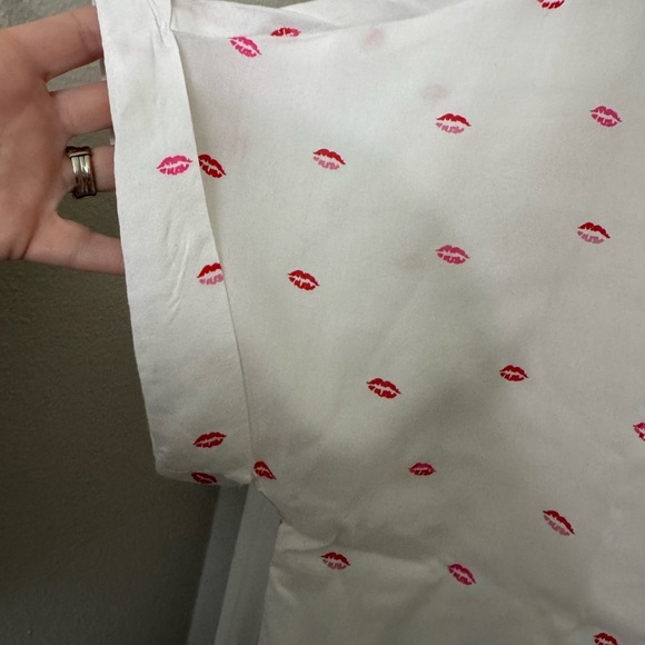Japna White and Pink and Red lips Button Down Shirt - Picture 6 of 7